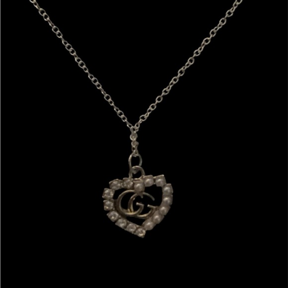 Gucci Silver Heart Pendant Unbranded Chain - Picture 3 of 5